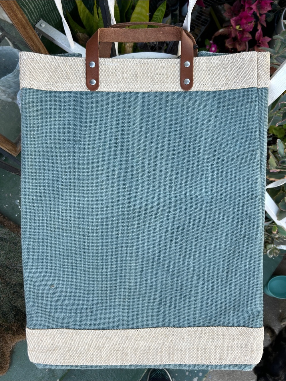 Large tote